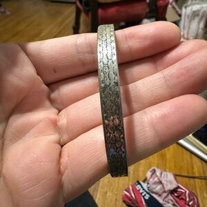VINTAGE BEAU ROLLED EDGE STERLING SILVER BANGLE BRACELET